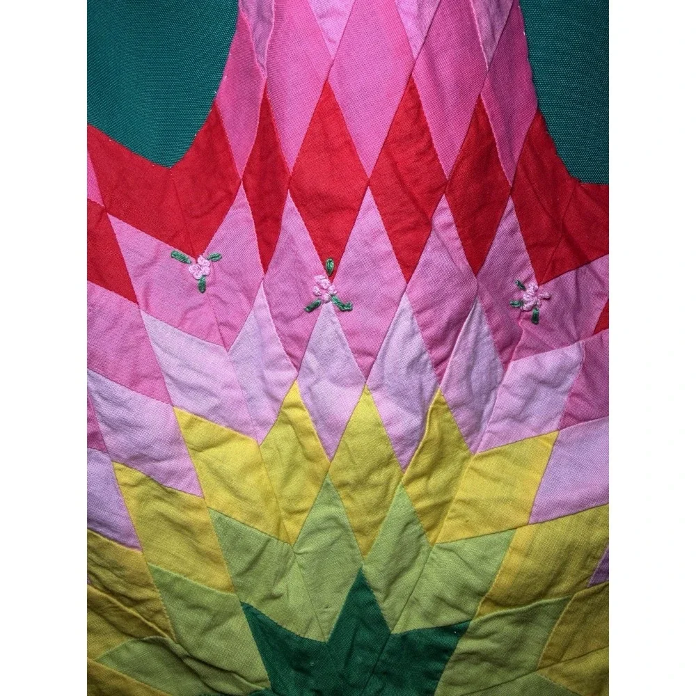Vintage Starburst Embroidered Tablecloth 70